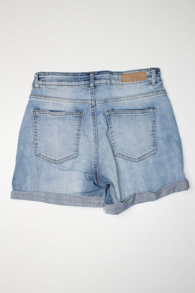 ICHI denim rolled cuff shorts, no size. Fit like size 26