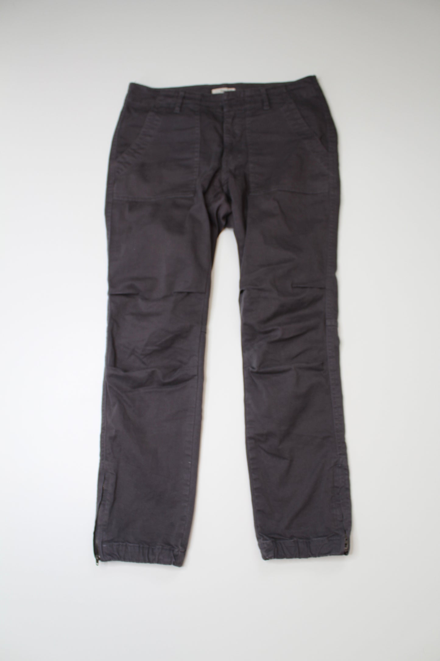 Aritzia TNA grey heroic cargo jogger, size 0 (XS) (price reduced: was $32)