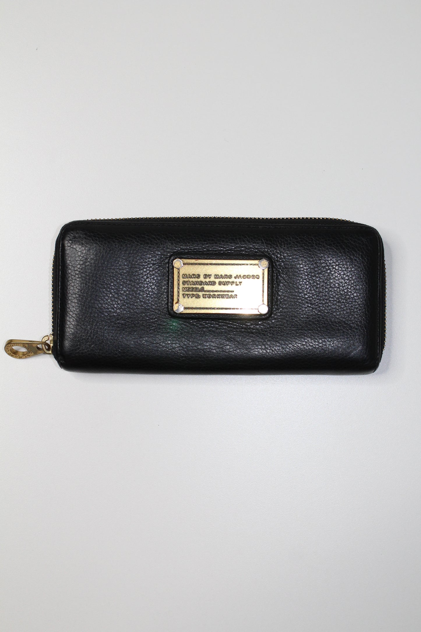 Marc Jacobs black leather wallet (additional 50% off)