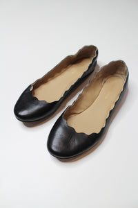 Saks Fifth Avenue scallop iza ballet flats, size 6.5