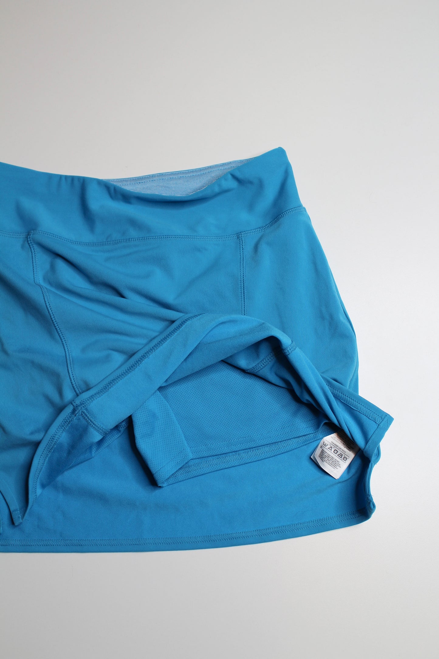 Adidas bright blue golf skirt, size xs (relaxed fit) (price reduced: was $30) (additional 50% off)