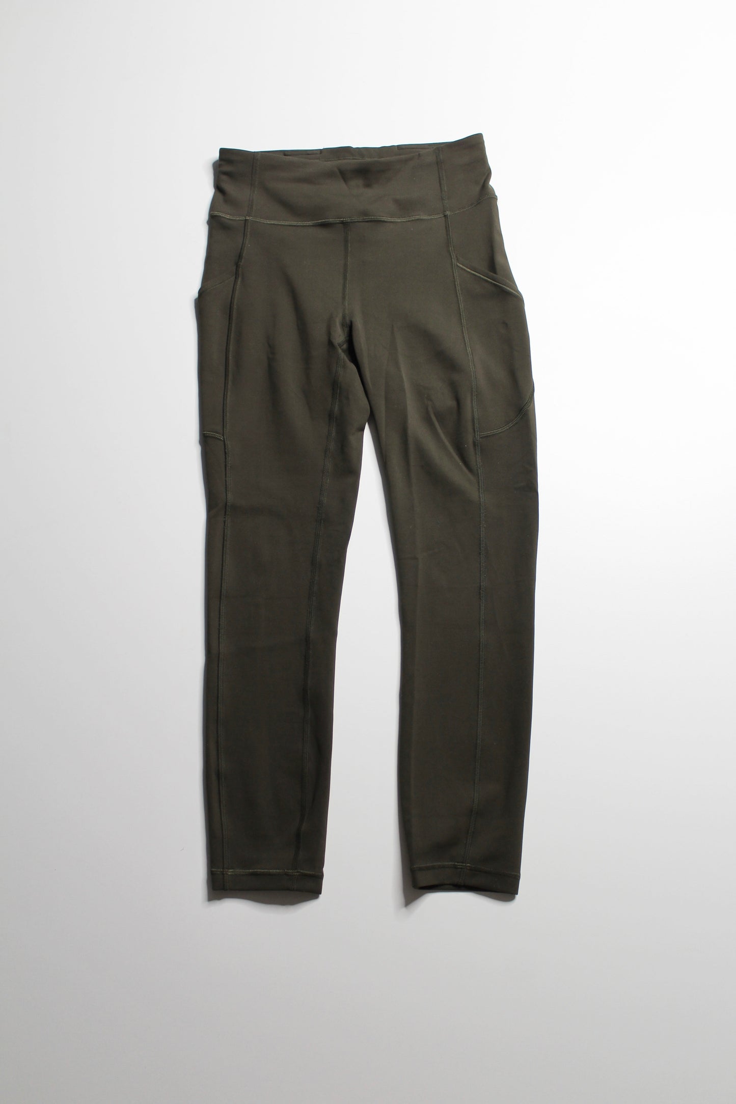 Lululemon dark olive invigorate crop, size 4 (23”)