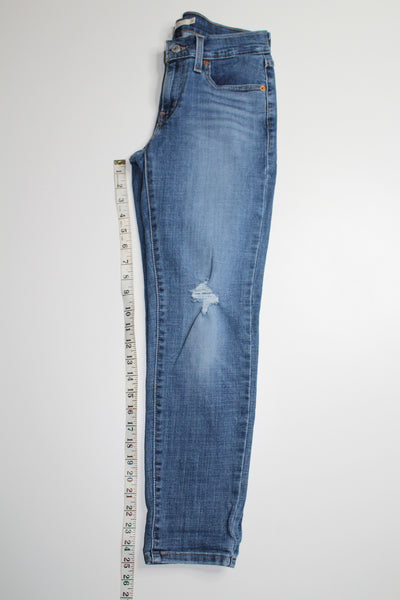 Levis mid rise ‘boyfriend copain’ jeans, size 24 (26”)  (price reduced: was $48)