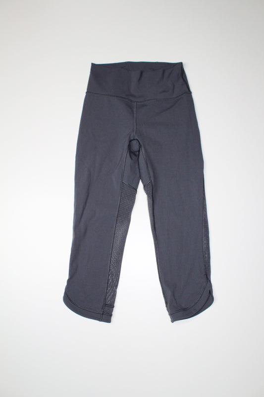 Lululemon blue tied (grey) revitalize crop, size 6 (21”) (price reduced: was $42)