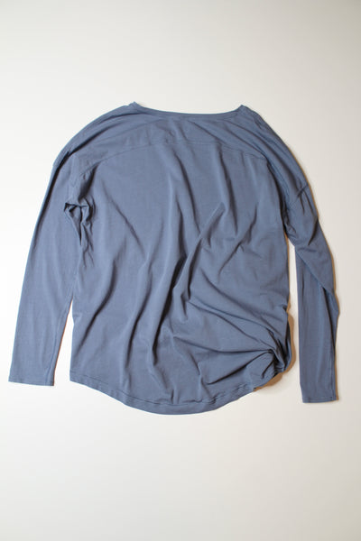 Lululemon blue to the point long sleeve, no size. Fits like 10/12 (l/xl) (price reduced: was $36)