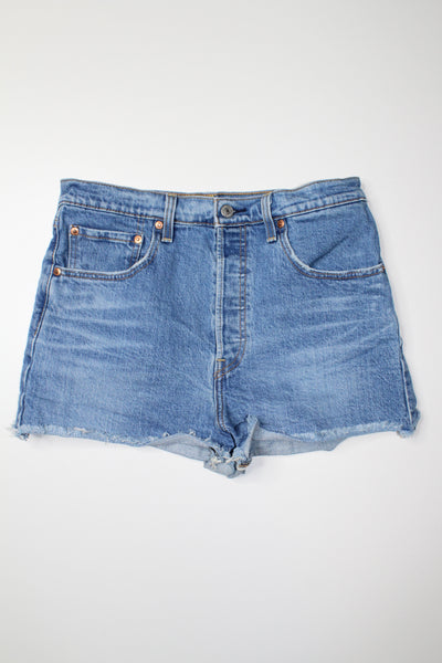 levis ribcage shorts 