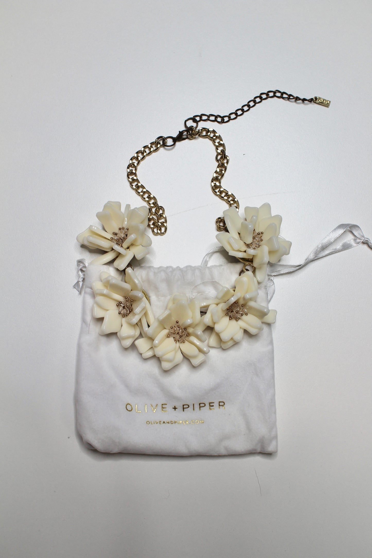 Olive + Piper chunky floral necklace