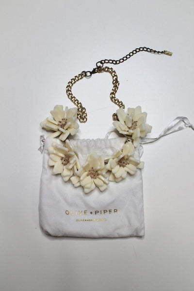 Olive + Piper chunky floral necklace