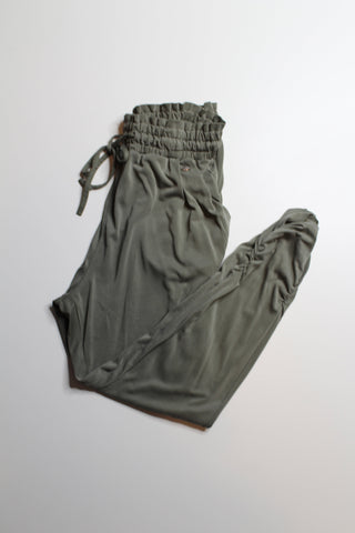American Eagle sage lightweight jogger, size small (price reduced: was $32)