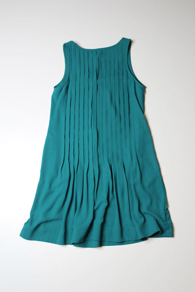 Aritzia babaton green pleated dress, size xs (loose fit)