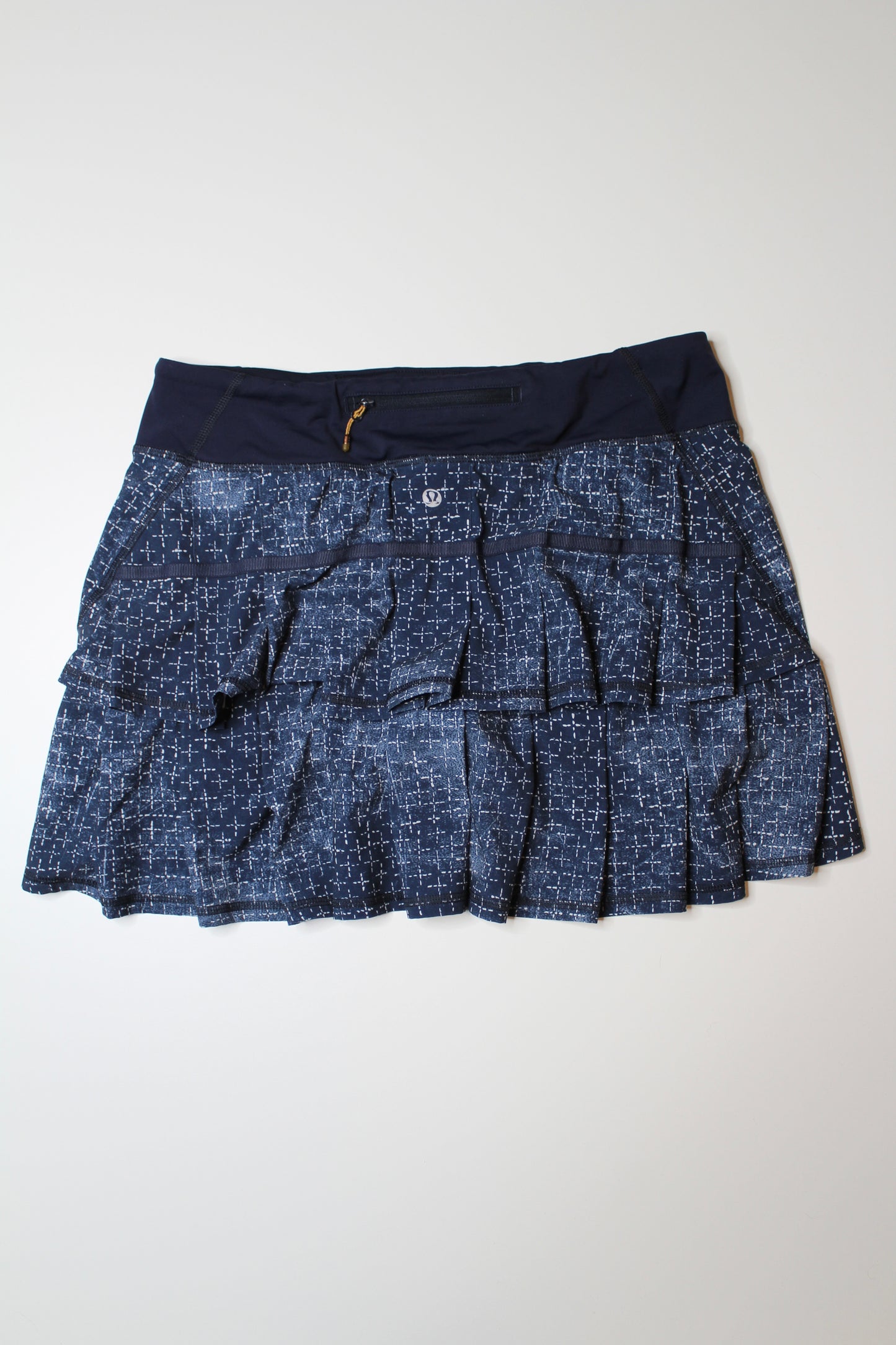 Lululemon exploded sashiko cross inkwell ghost pace setter skirt, size 8 *reg