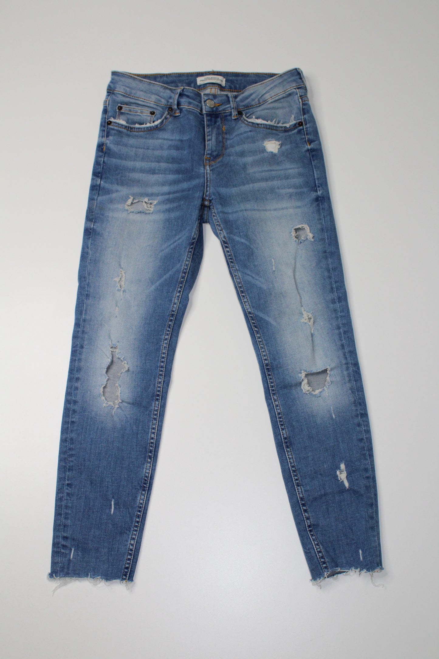 Zara distressed skinny jeans, size 4 (price reduced: was $25)