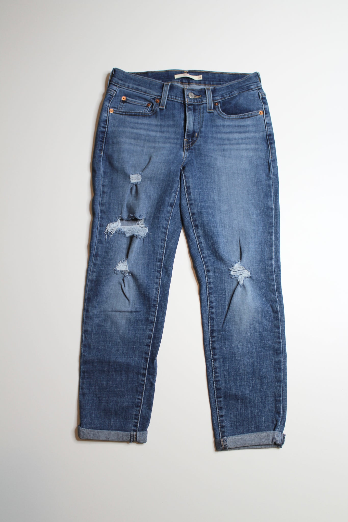 Levis mid rise ‘boyfriend copain’ jeans, size 24 (26”)  (price reduced: was $48)