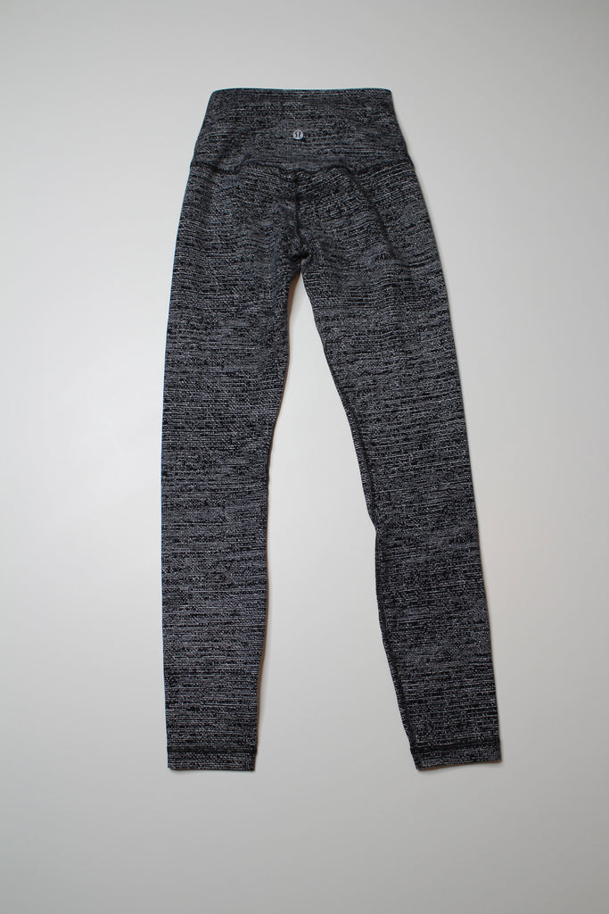 Lululemon twillines ice grey black align leggings, size 2 (25